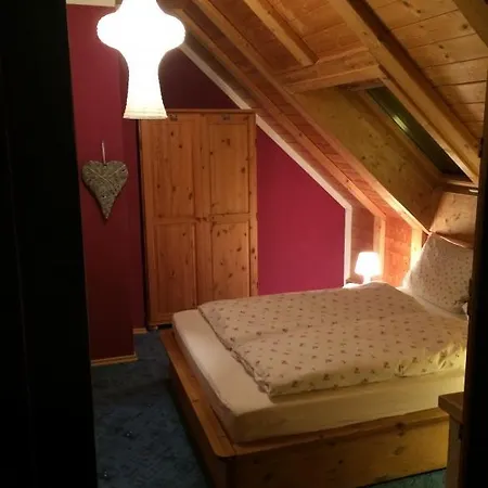 Land Und Forsthaus In Der Hohen Eich